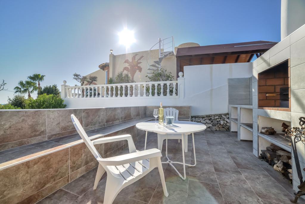 Villa Royale Private Pool Top Of The Hill Superb Views 칼페 외부 사진